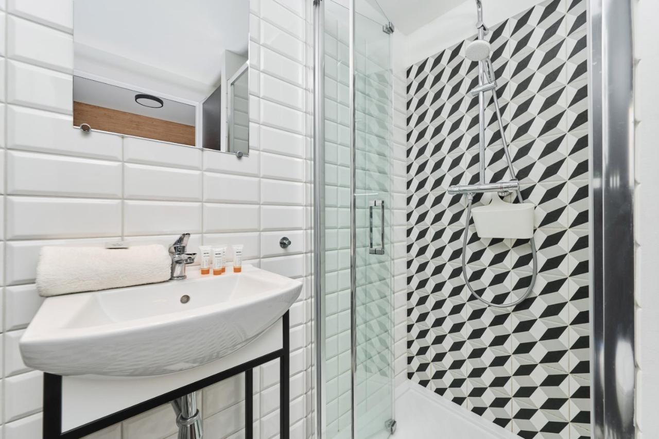 Mezzanine Studio Apartments Zarembowicza Wroclaw Airport By Renters Exterior foto